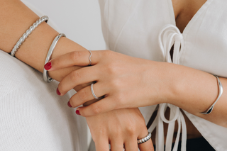 Armschmuck