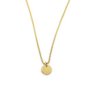 Bild einer goldenen Halskette in einem Online Shop für Schmuck Ketten